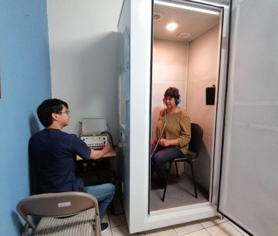 Tiene DIF Municipal capitalino cabina especializada para atender la salud auditiva