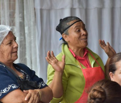 18 mujeres terminan curso de postres en Labor de Peralta