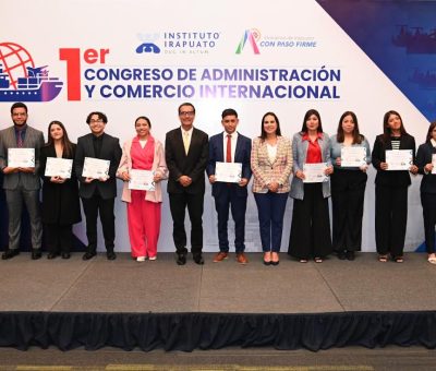 Reconocen a jóvenes estudiantes por organización de eventos