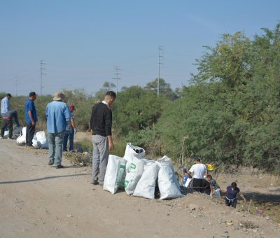 Se suman jovenes a limpiar el Río Silao