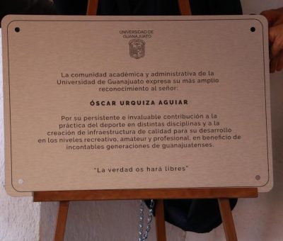 Develan placa en honor a Oscar Urquiza Aguilar por su contribución al deporte en Guanajuato