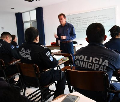 Capacitan a policías municipales en violencia de género familiar