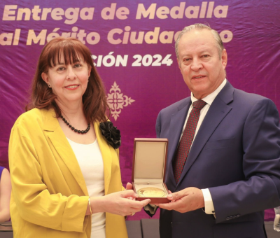 Medalla al Mérito Ciudadano a la Fundación Veremos por Ti, A.C. en el marco del 303 Aniversario de Cortazar