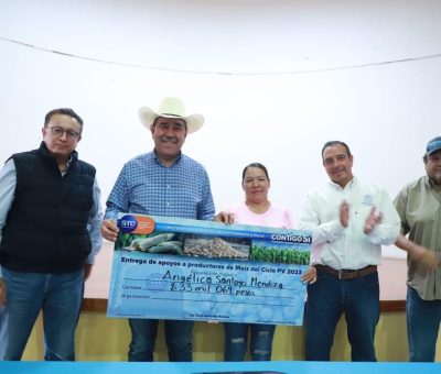 Apoya SDAyR a productores de maíz en Valle de Santiago