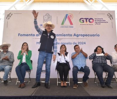 Entregan apoyos al sector agroalimentario irapuatense