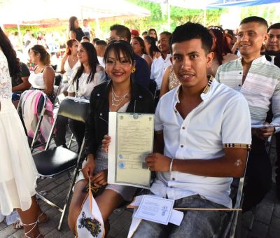 Realizan matrimonios durante Miércoles Ciudadano