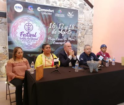 Preservan las tradiciones ancestrales de la comunidad otomí en Comonfort