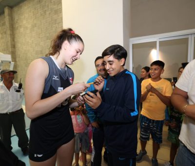 México gana en voleibol a Canadá, en partido de exhibición, rumbo a la Copa Panamericana