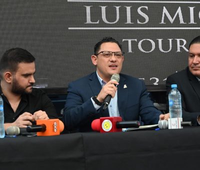 Todo listo para concierto de Luis Miguel