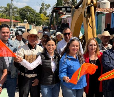 Gobierno del Estado y personas migrantes construyen obras en Acámbaro