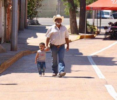 Mejoran vialidades en Tomelopitos