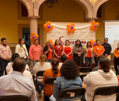 Charla sobre violencia de género reúne a ciudadanía en Salvatierra