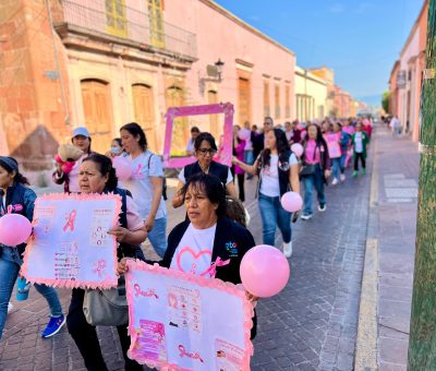 Salvatierra realiza Caminata Rosa en la Lucha Contra el Cáncer de Mama