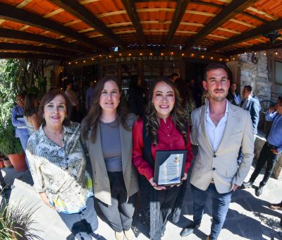 Reconoce Asociación de Hoteles y Moteles de Guanajuato a Samantha Smith