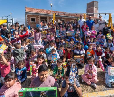 Diputados ayudaron a los Reyes Magos