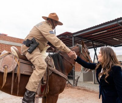 Inaugura Samantha Smith el Complejo «Titán»