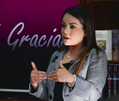 Cinthia Teniente invitó a la ciudadanía al Carnaval de Suchitlán