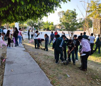 Realizan jornada de reforestación en el Fraccionamiento Los Arcos